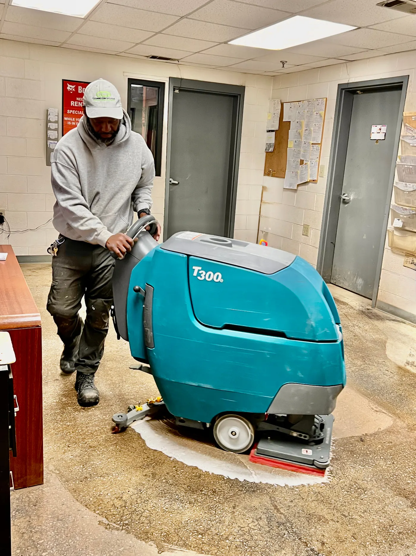 Common-area maintenance in a multi-tenant commercial facility